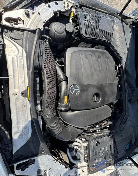 2019 Mercedes-Benz C 300 z USA, uszkodzony, nr VIN WDDWK8DB3KF827091